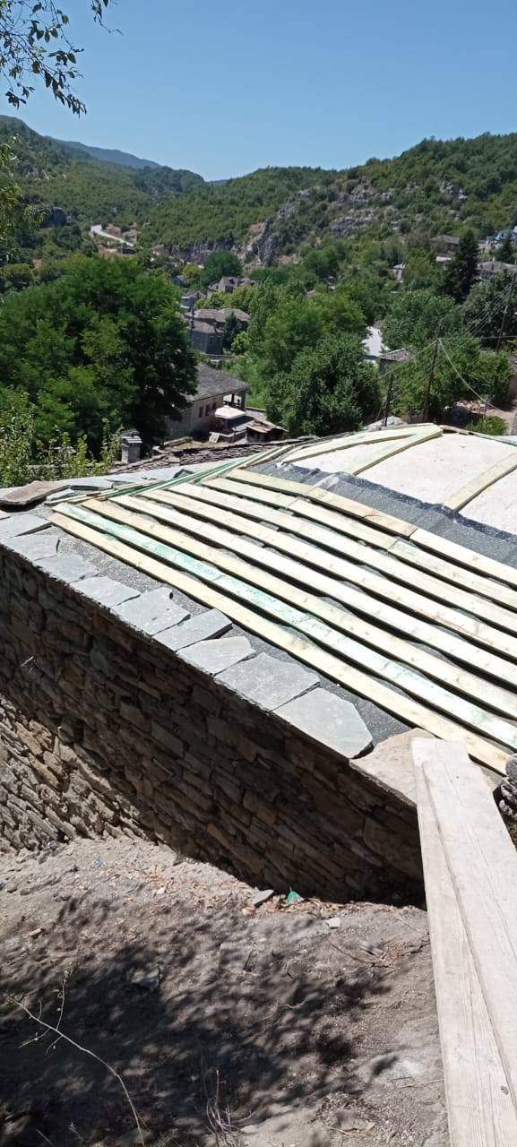 Αποκατάσταση Στέγης με Πλάκες — Ορεινό Χωριό – COKA Κατασκευαστική Ιωάννινα, φωτογραφία 4