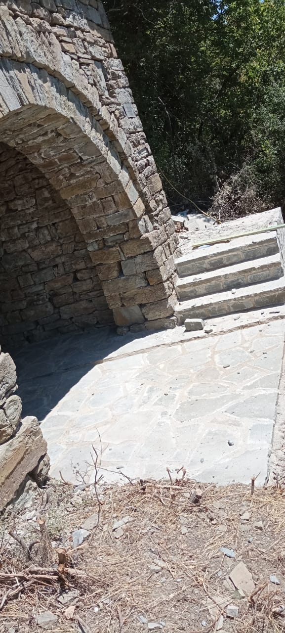 Πέτρινη Καμάρα, Σκάλες & Τοίχος Αντιστήριξης – COKA Κατασκευαστική Ιωάννινα, φωτογραφία 1