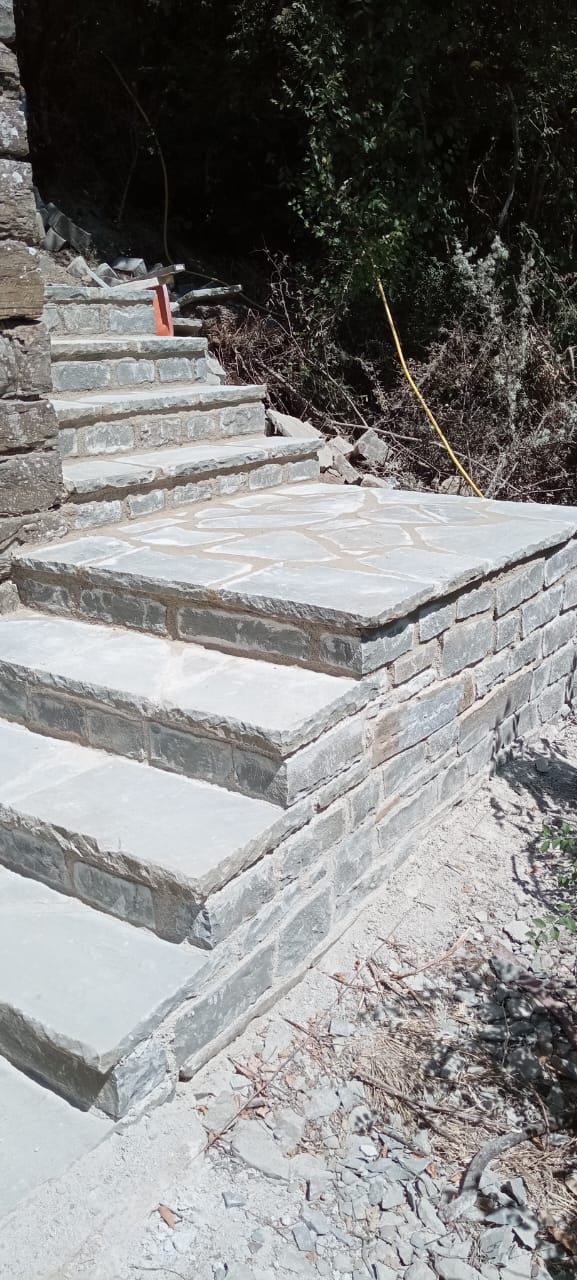 Πέτρινη Καμάρα, Σκάλες & Τοίχος Αντιστήριξης – COKA Κατασκευαστική Ιωάννινα, φωτογραφία 3