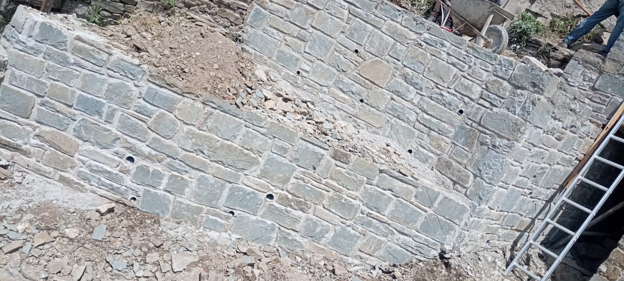 Πέτρινη Καμάρα, Σκάλες & Τοίχος Αντιστήριξης – COKA Κατασκευαστική Ιωάννινα, φωτογραφία 4